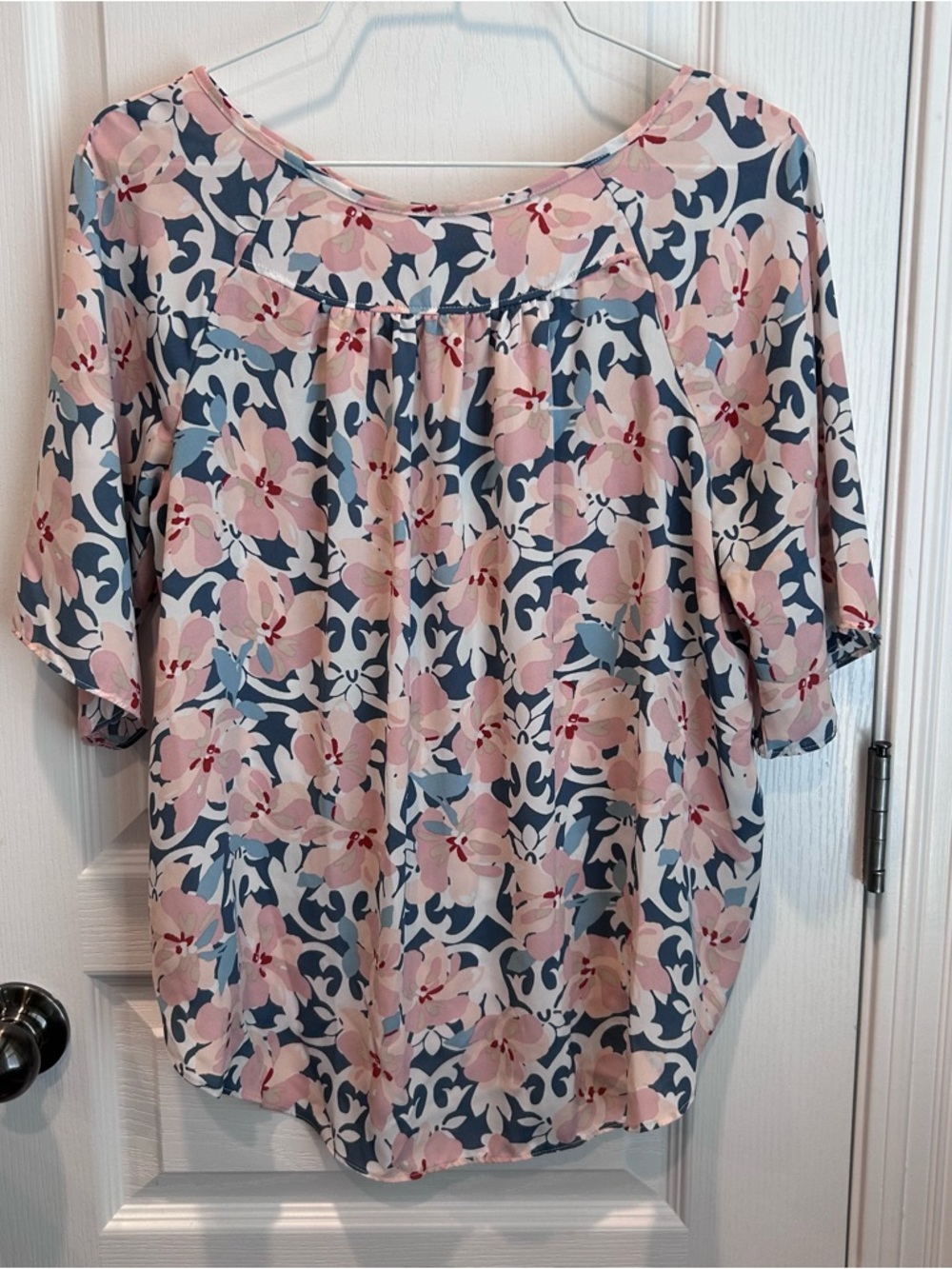 Loft Women's Pink & Blue Floral Print Half Sleeve Lightweight Blouse Top Size SM